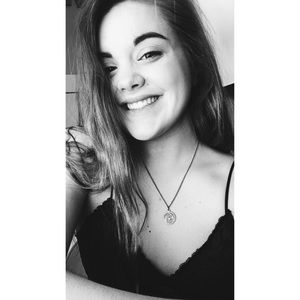 Meet your Posher, Baylee